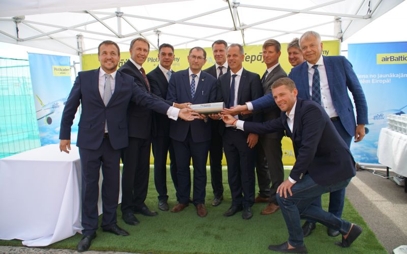Академия пилотов airBaltic Training построит в Лиепае новый ангар для самолетов